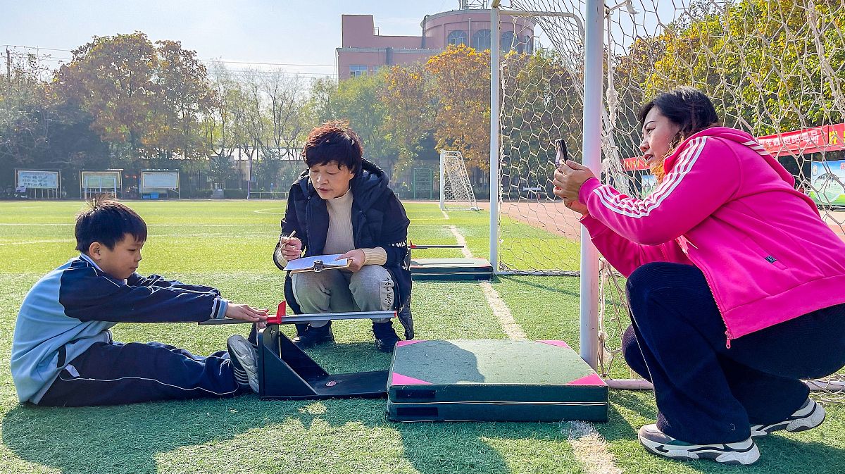 帮我想一个关发展农村体育项目的团队的 团队的成功标准