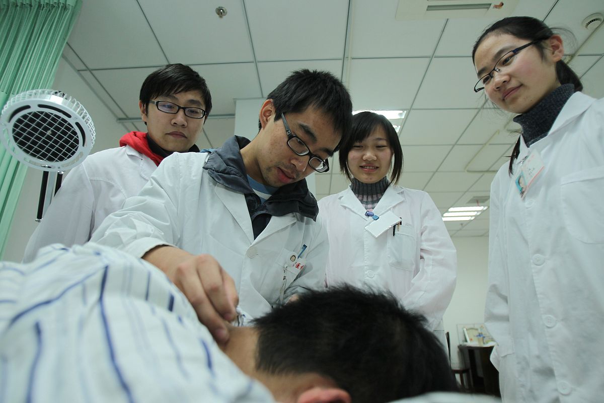 邯郸2023年男生读卫校学什么专业好怎么样