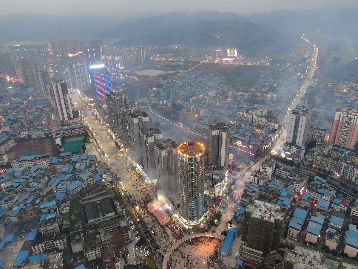 德江中等职业学校2022年新增专业：汽车维修、物流管理、电子商务、烹饪与营养