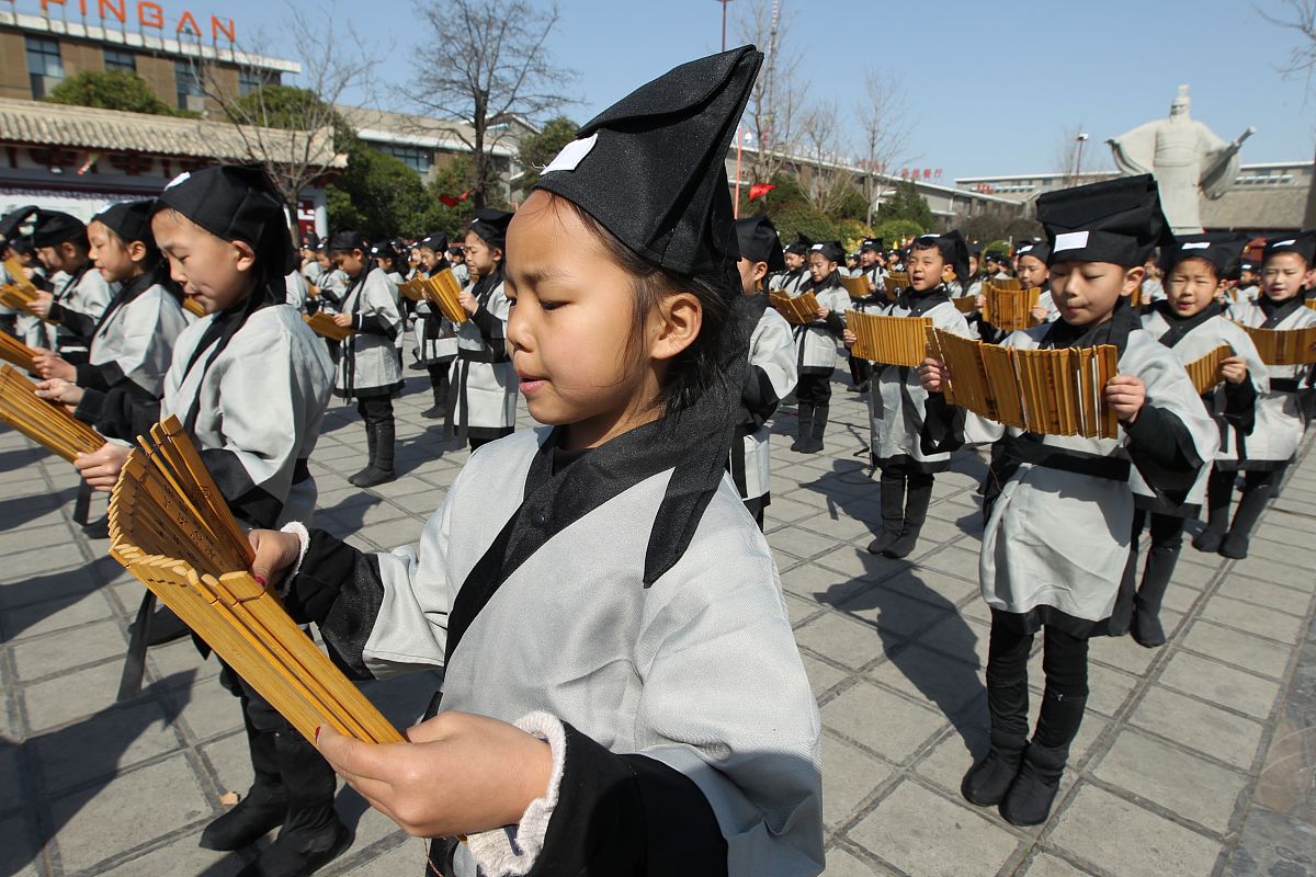 2019年3月12日,河南许昌,全市中小学中"品味三国,声动莲城"三国经典诗