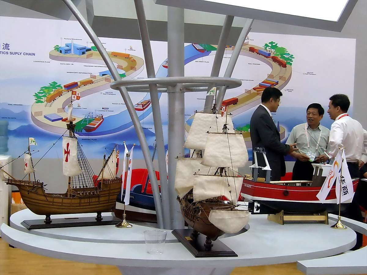 2008年6月17日,第三届国际物流展亮相上海,华商轮船公司参展.+++_+++