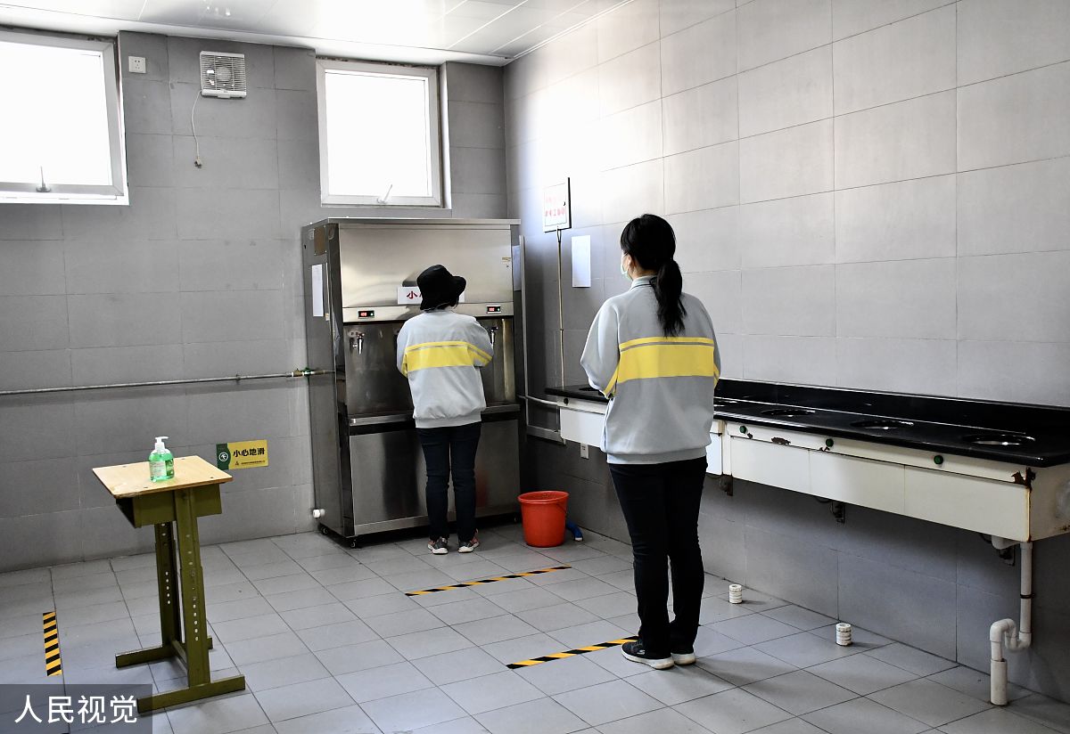 骨灰寄存用房可以采用水灭火设施吗？规范依据是哪一条？