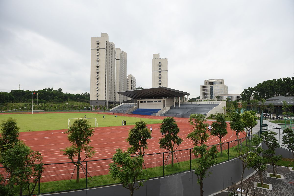 重庆女子高级职业学校：公立还是私立？