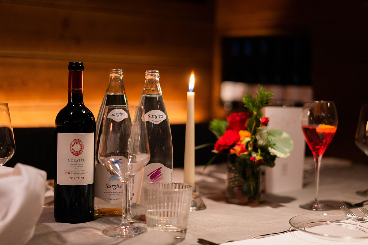 Can You Buy Alcohol in Hotels, Pubs, and Wine Merchants in the UK?
