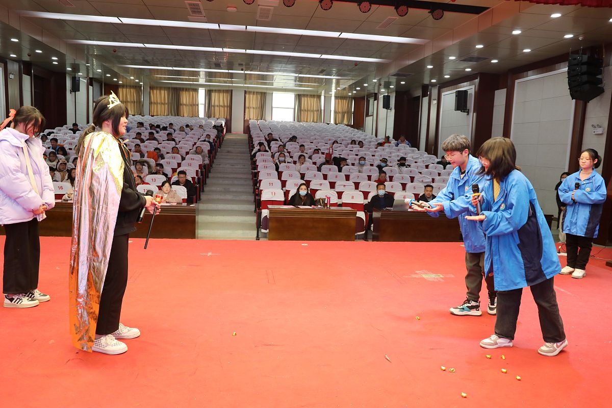 达州经济贸易学校旅游服务与管理有3+2五年制大专吗