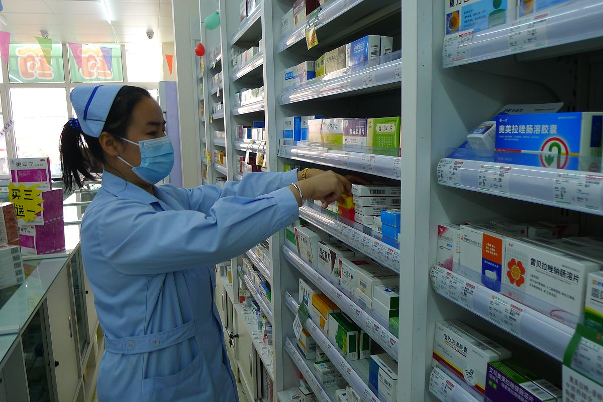 帮我找1篇字多一点的在医院药店的药学实习日志体会