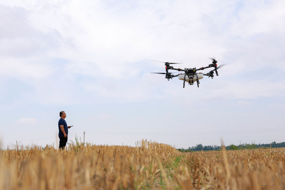写一段关于无人机的文案