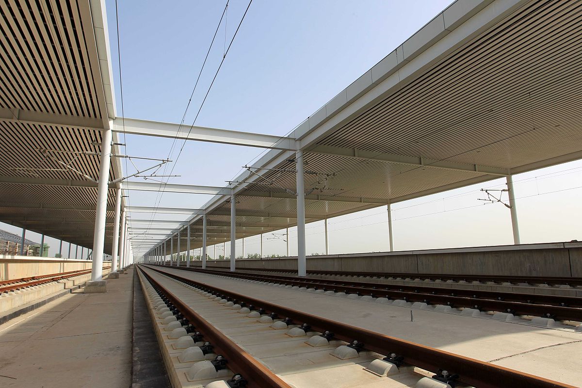 成都市高铁学校：铁路专业选择指南