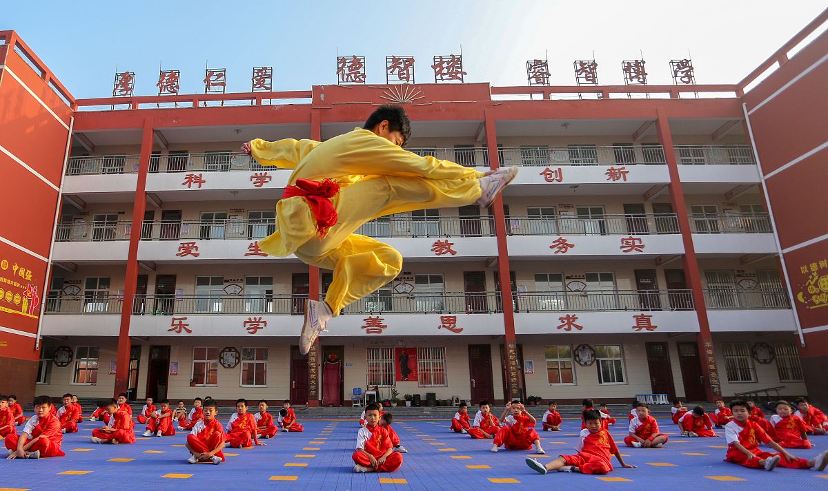 涟源市艺术学校是公办还是民办校园环境如何？