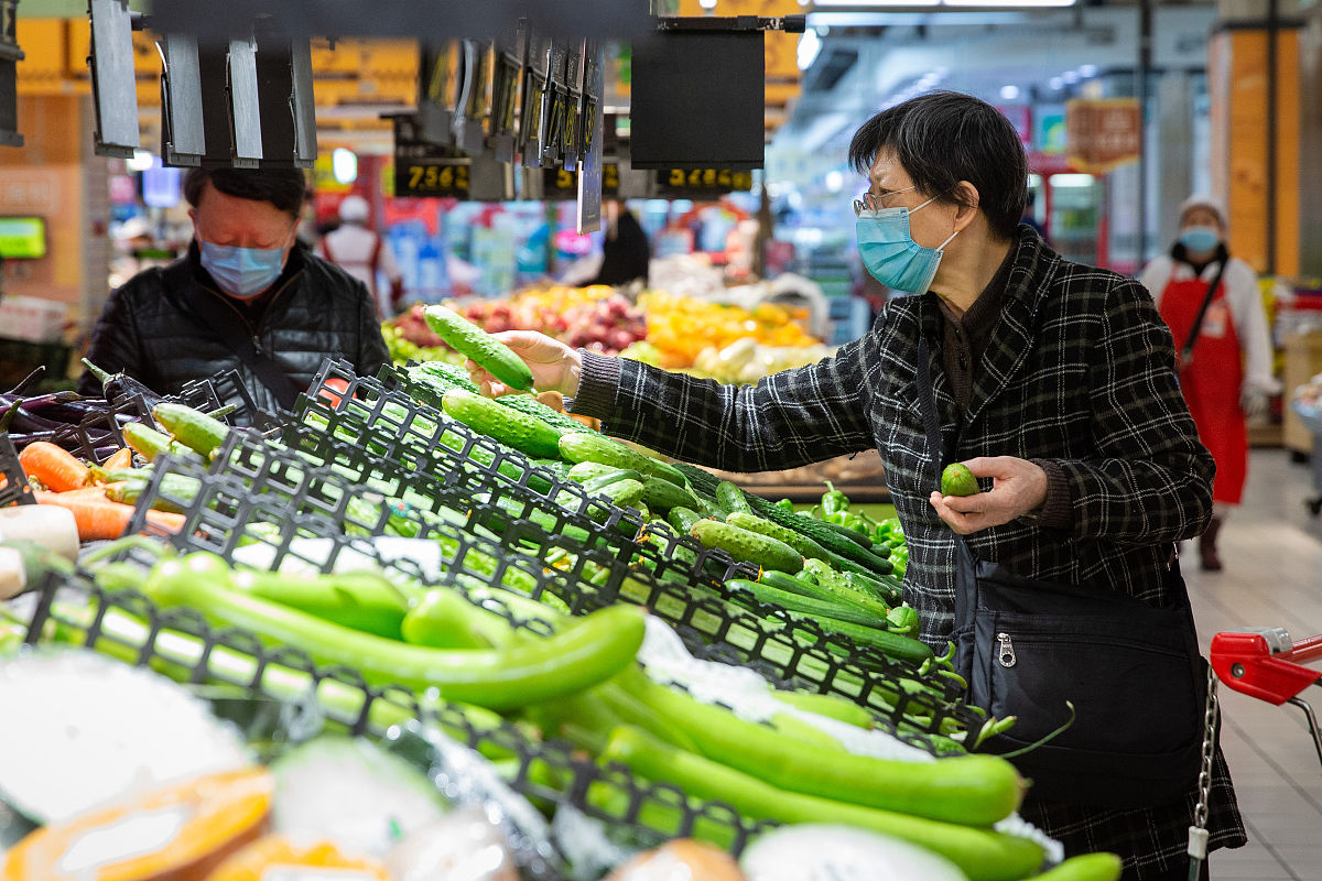 生鲜商超蔬菜补货和定价决策优化：数据采集与应用