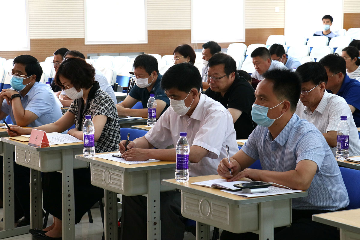 贵阳市卫校教学改革方向探讨：提升医护人才培养质量