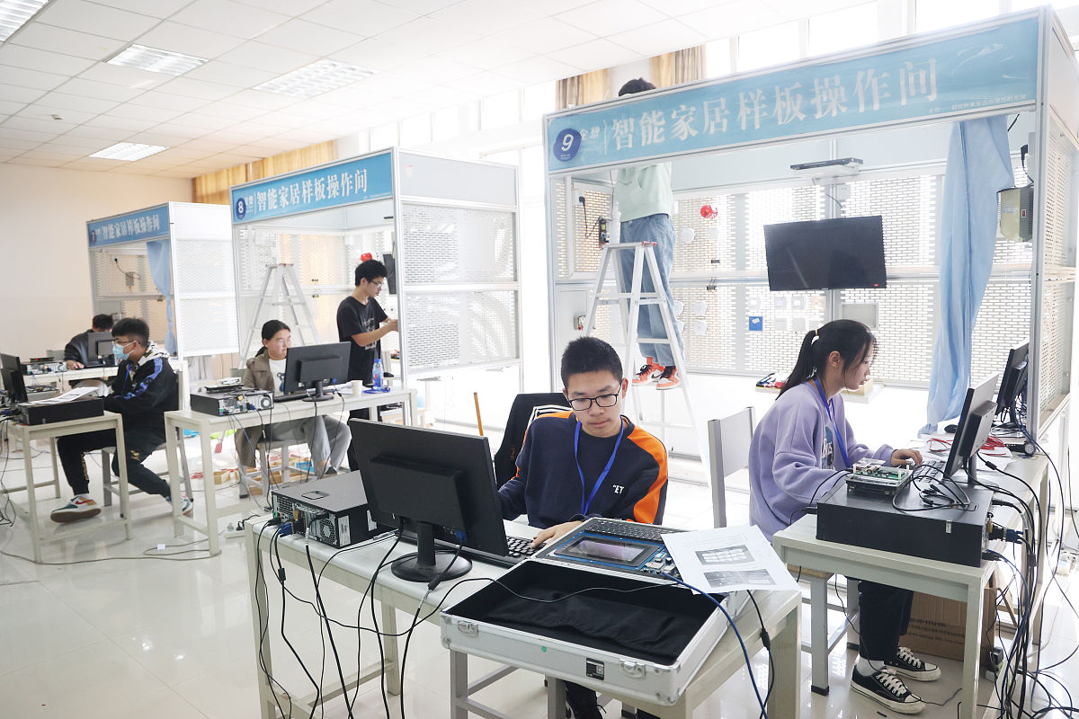 山东安装工程技工学校机电一体化就业容易吗