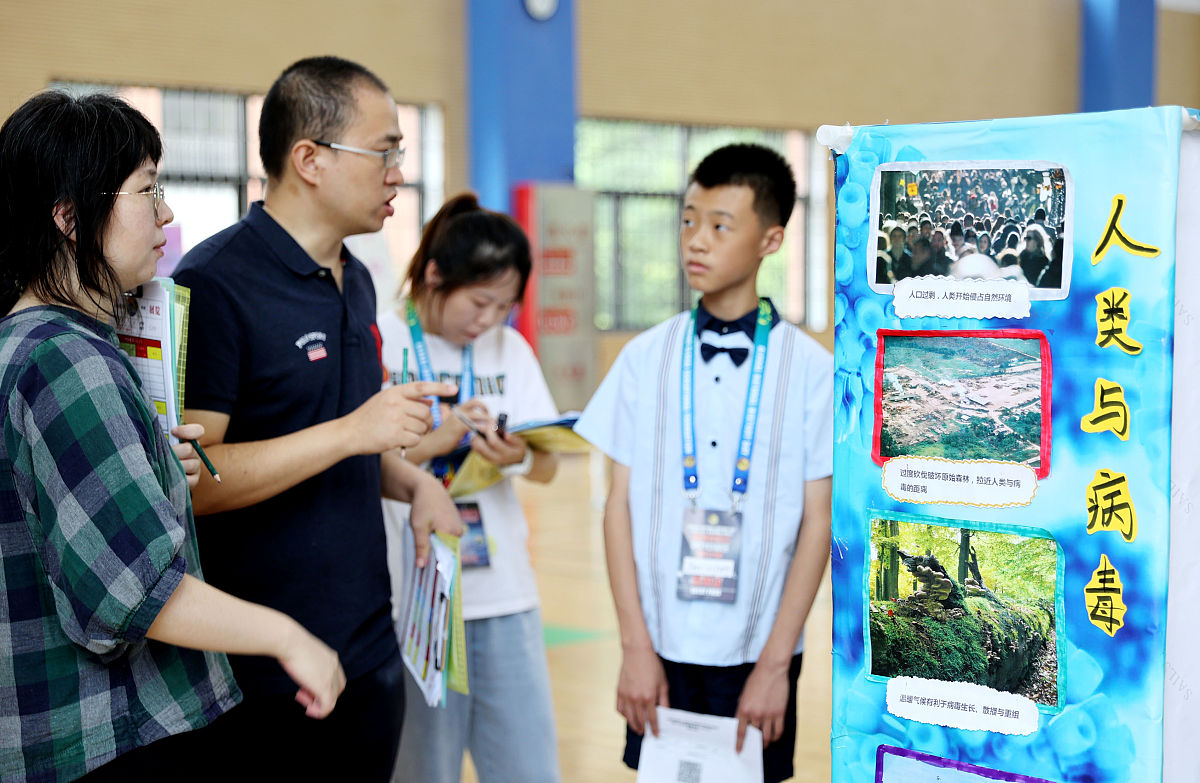 初中学生优秀事迹：科技创新、志愿服务、学习榜样、体育特长、文艺才华