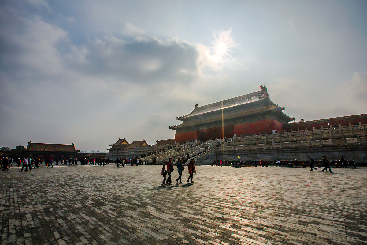 你现在是一个百科知识达人无所不知无所不晓请为我写一篇故宫门票预约官网的相关文章。