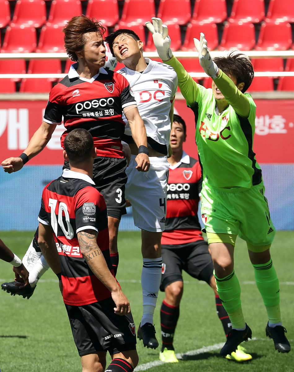 2020年5月10日,韩国,2020k联赛首轮,浦项制铁2-0釜山park.''     (=) 
