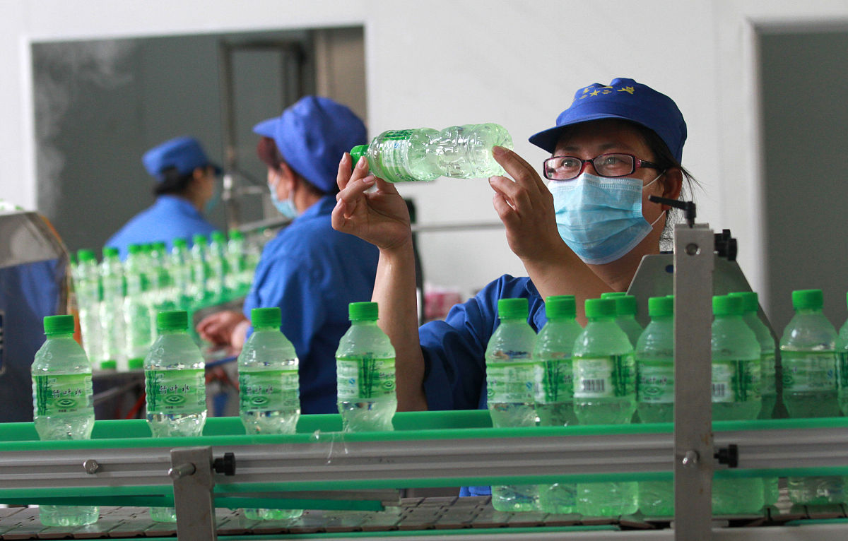 水厂工人：平凡岗位，不平凡贡献