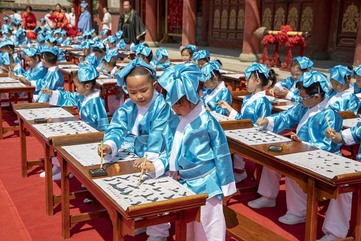 2021年6月29日,吉林省吉林市,来自吉林市幼儿园的百余名学前班的小朋