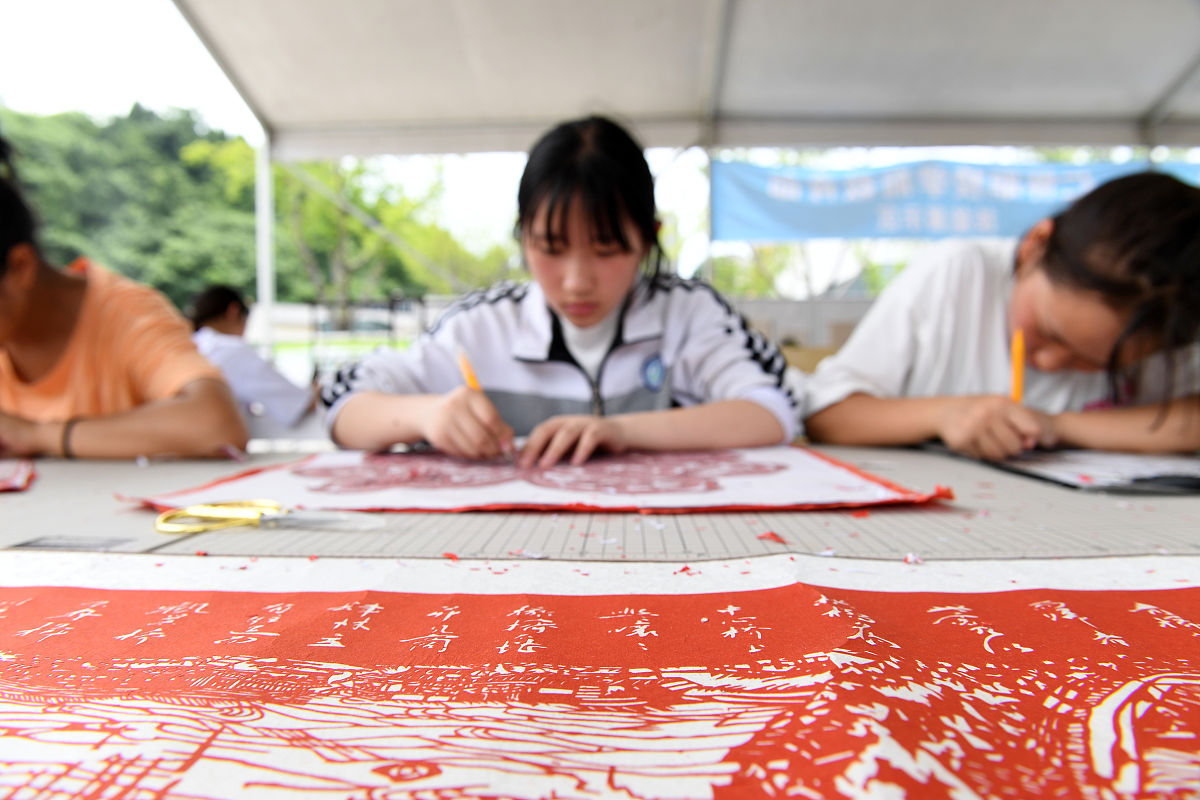 成都幼儿师范学校招生外地生吗？报考条件、注意事项及专业介绍