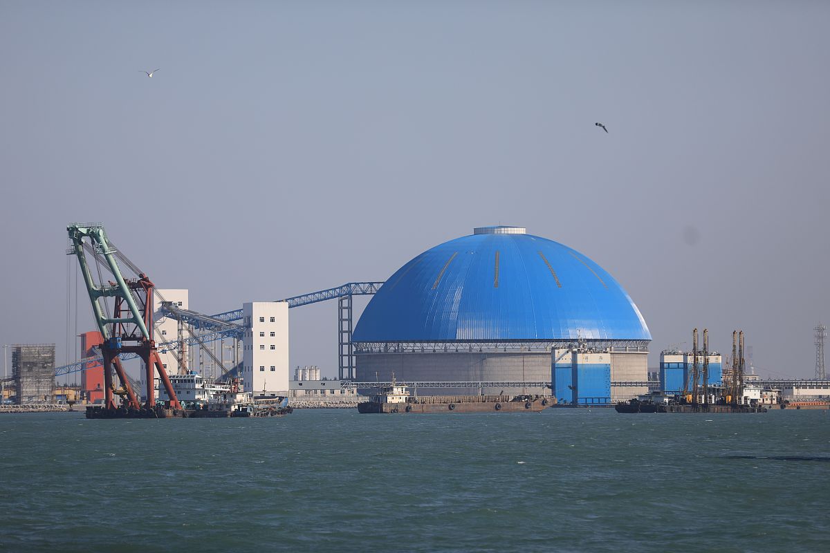 萘最易溶解的溶剂：苯的优异溶解性能