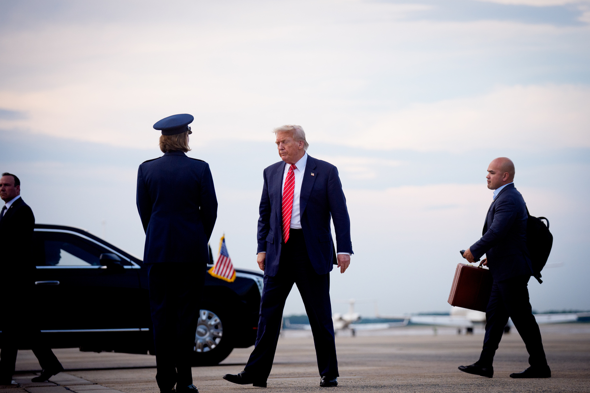 乔拜登与美国军工复合体：利益代言人？