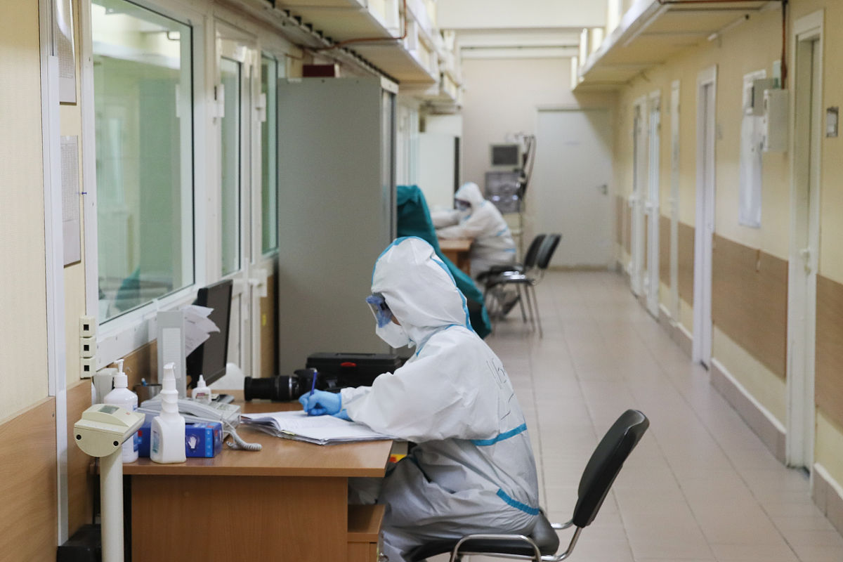 合肥2023年男生上卫校学什么专业好？