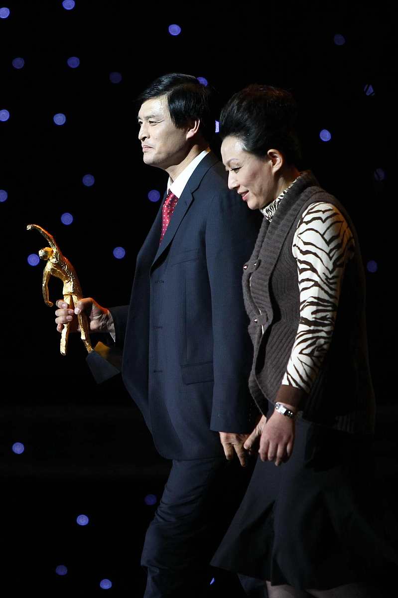 年度最佳新人奖开奖嘉宾王?鳎浣奔伪稣帕2011年1月16日,北京,2010cctv
