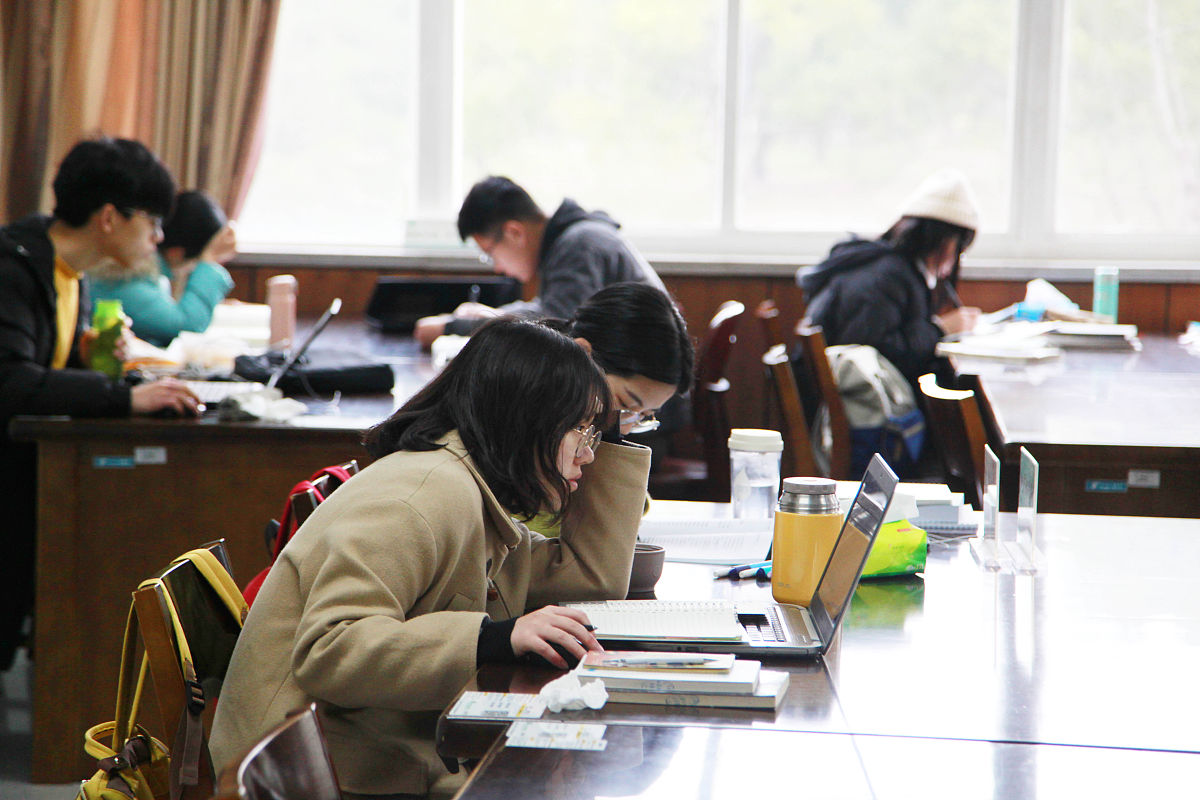 北京商贸学校基础理论部简介