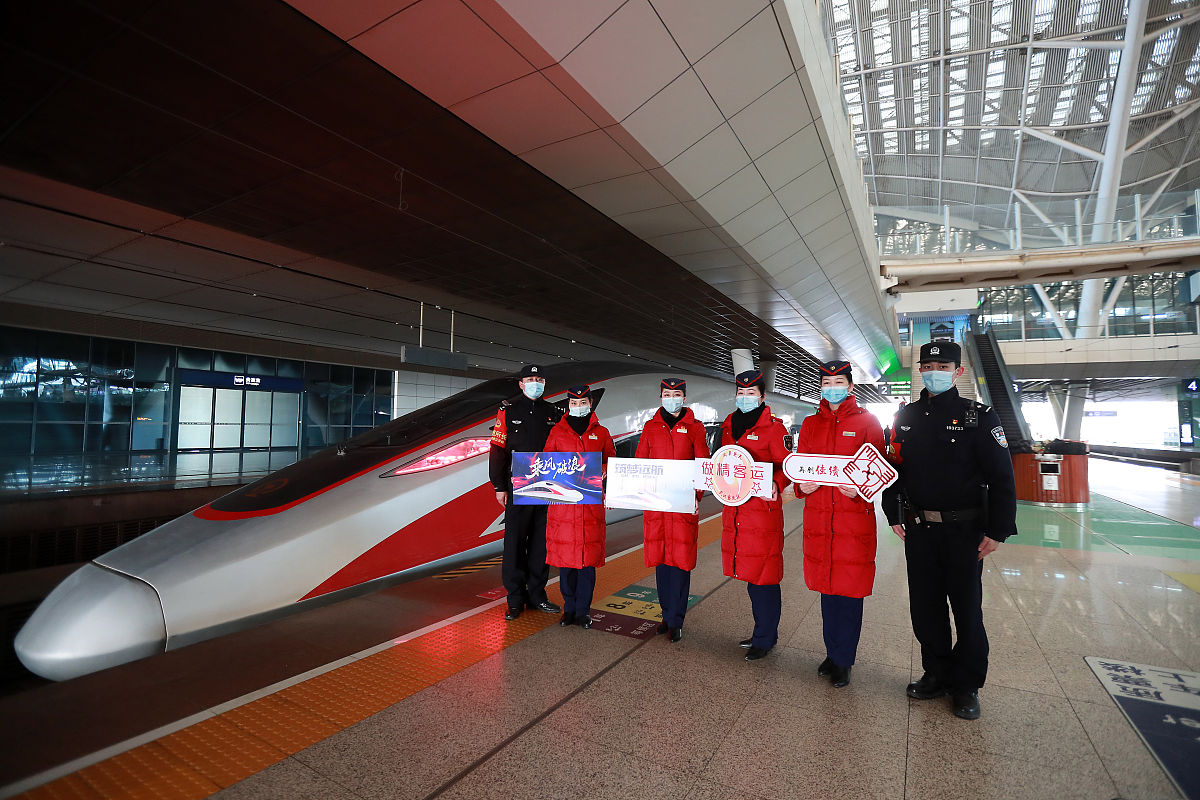 成都初中生读高铁交通好不好用