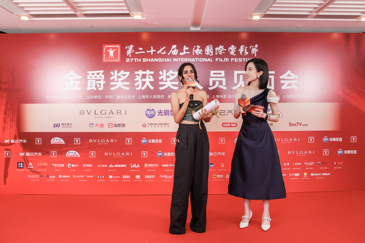 策划兰蔻品牌传播自选一个品牌策划一个事件传播的方案？要求：1事件传播的方式2方案具体内容3策划的理由的方案？