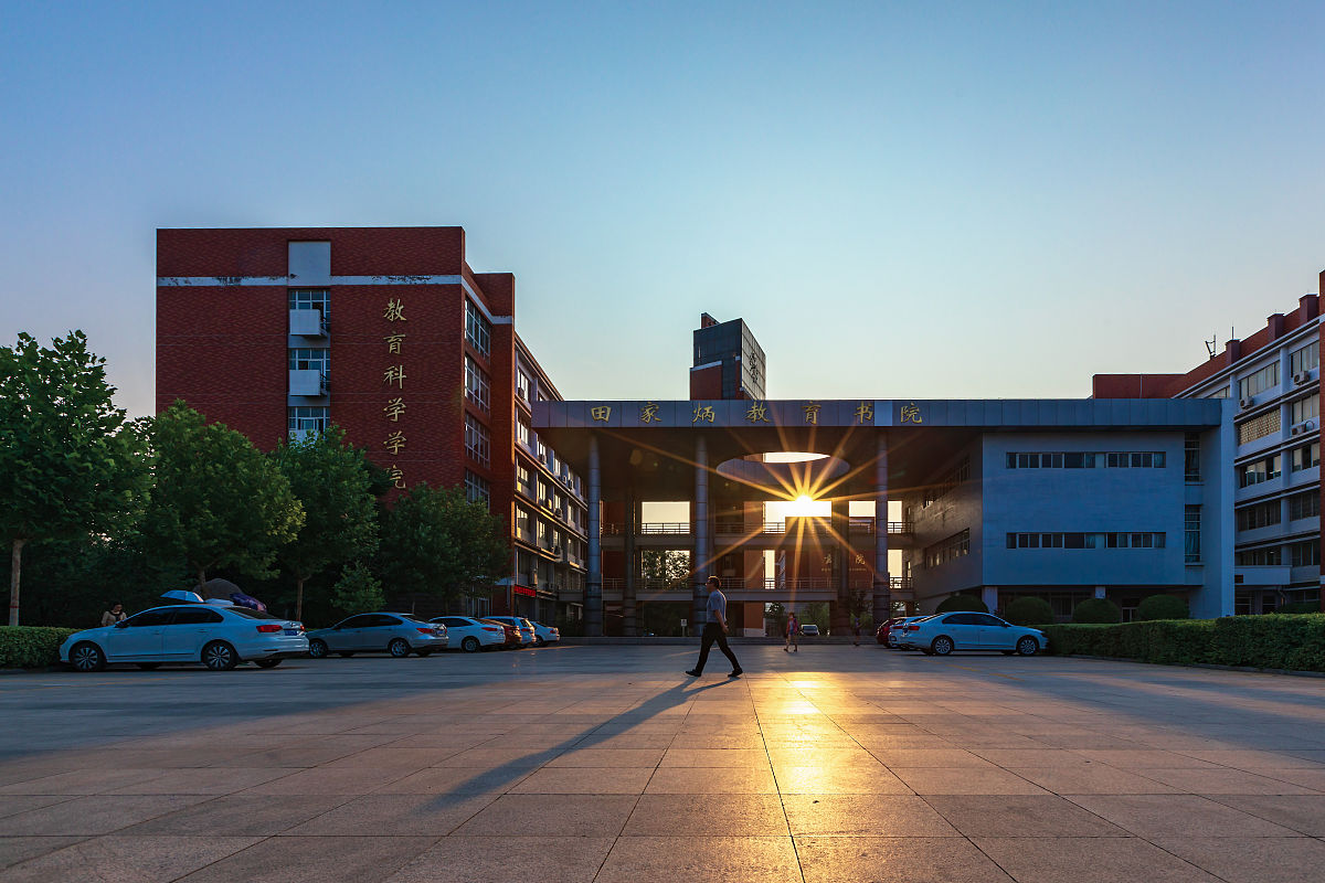 郑州工业应用技术学院摄影摄像技术专业怎么样? - 学会用镜头讲故事 郑州工业应用技术学院摄影摄像技术专业怎么样? - 学会用镜头讲故事