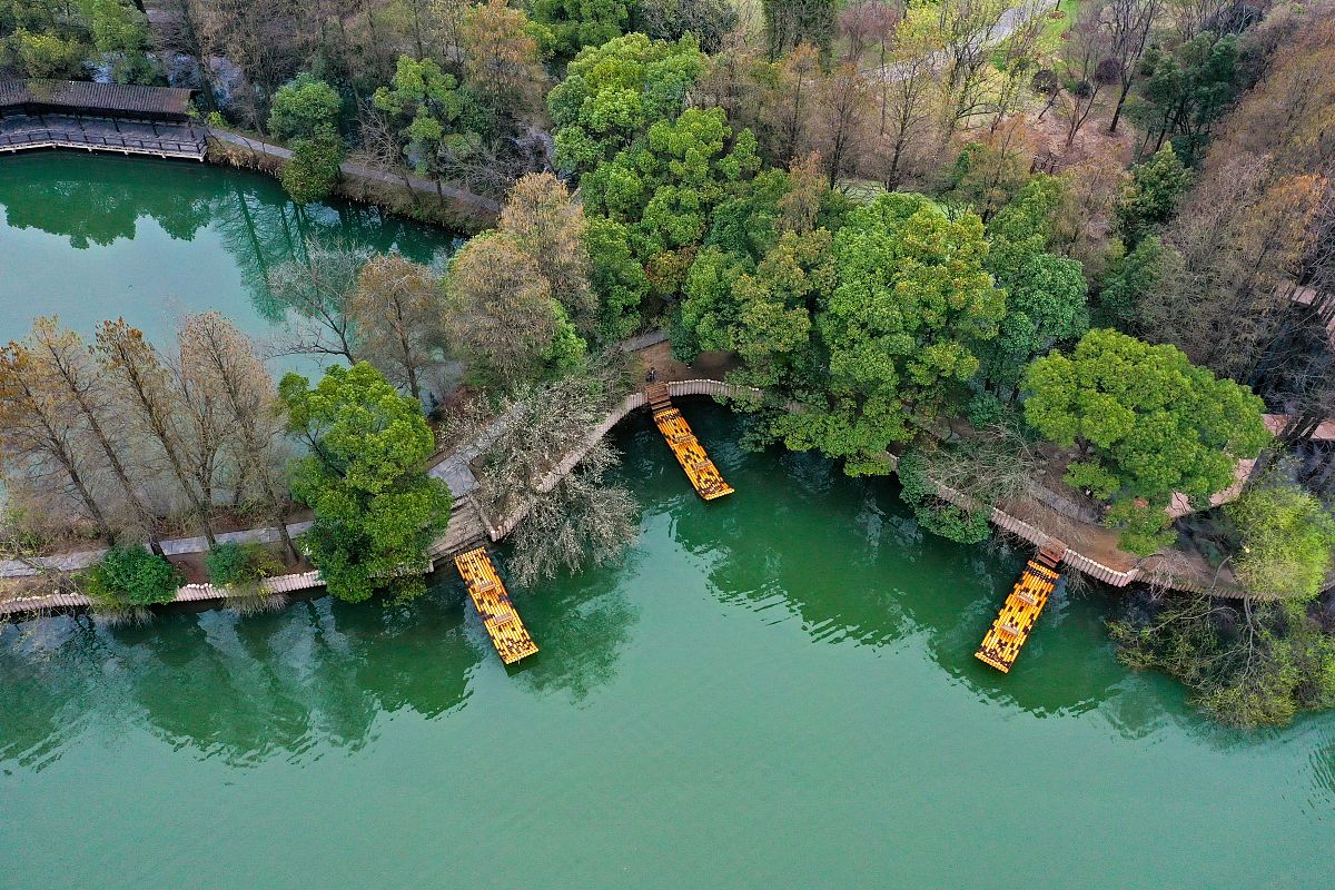 2021年3月3日,武汉东湖落雁景区景色旖旎.(如需下载使用,请务必署名: