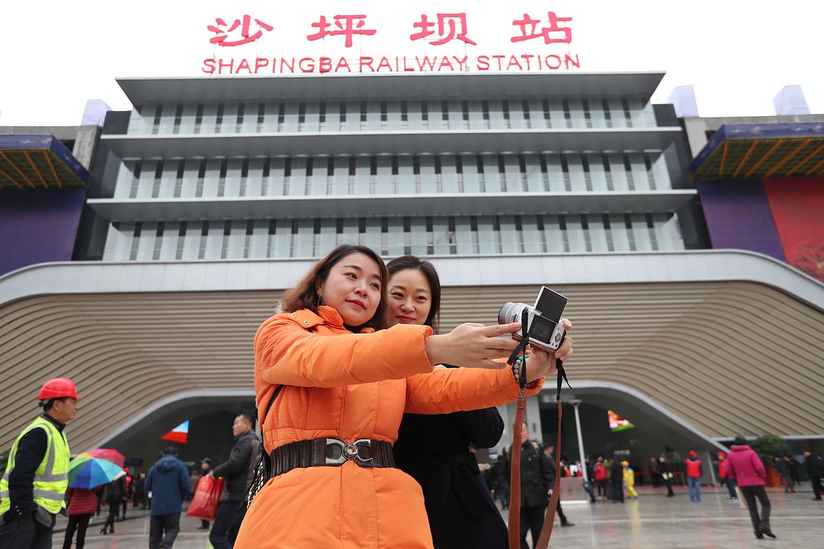 重庆市卫生学校2018年招生简章及计划 - 医学人才培养的摇篮