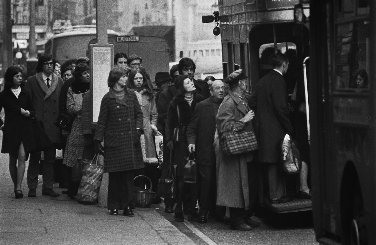 1930年代美国女性的无奈之选：舞女职业背后的辛酸故事