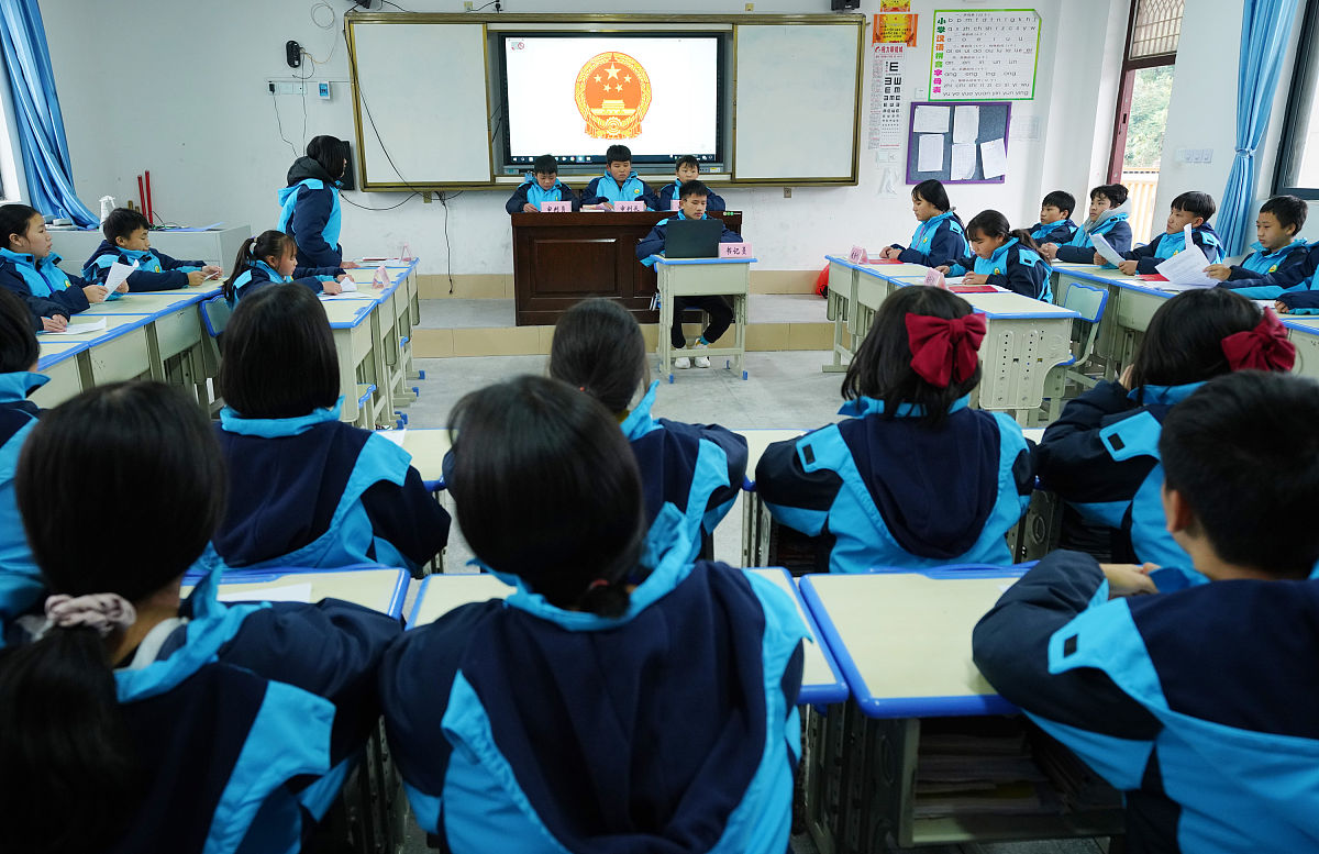 20个中学生辩题