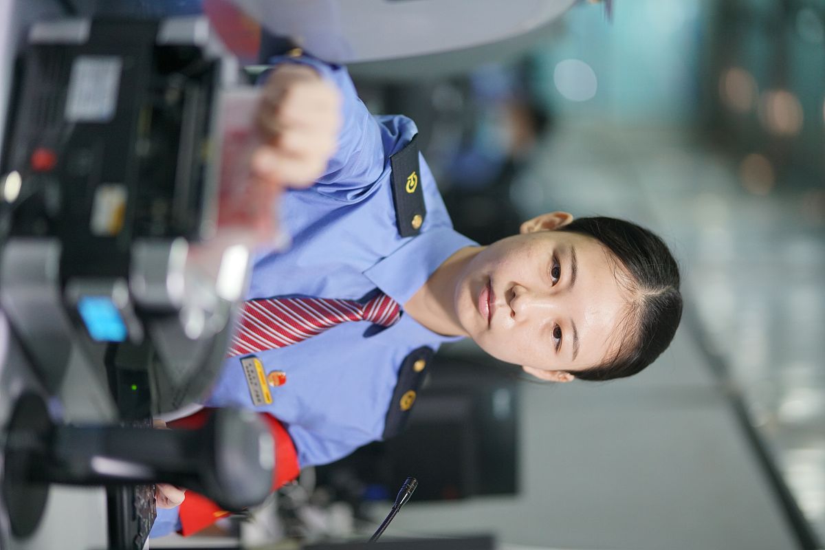 成都航空学校机场安检专业招生 - 培养航空安全领域专业人才