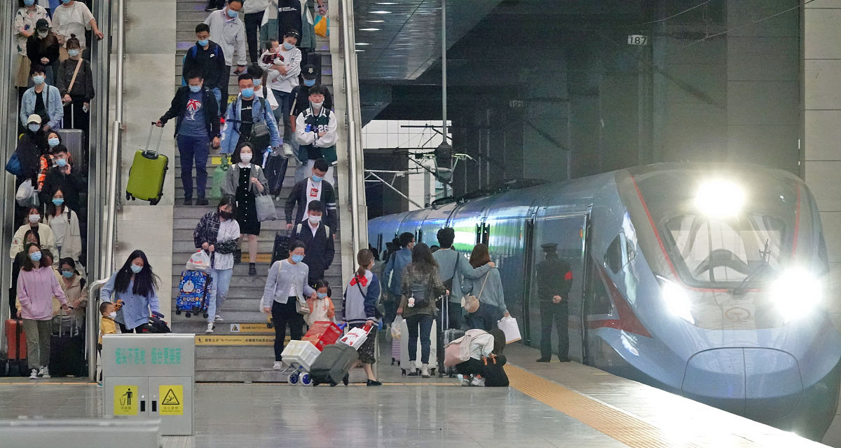 西安地铁大客流应对：运营效率问题分析及优化建议