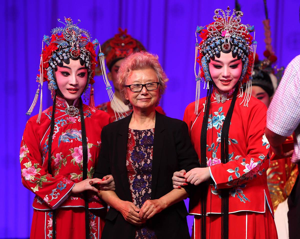 民间文学：朴实自然、生动形象，传承民族文化