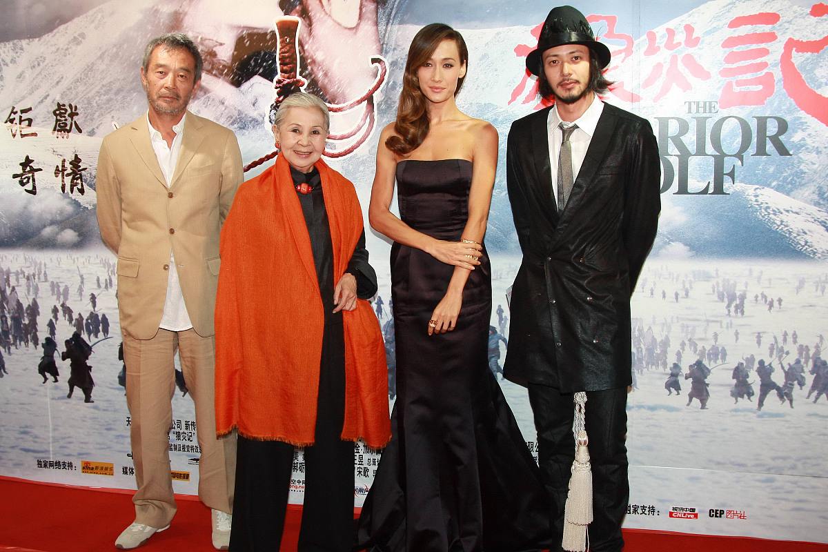 2009年9月20日,北京,电影《狼灾记》首映礼红毯.maggie q,小田切让,田
