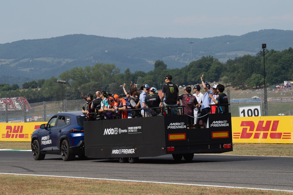 TCR Touring Car 赛事客户数量：超过100个车队和车手参与