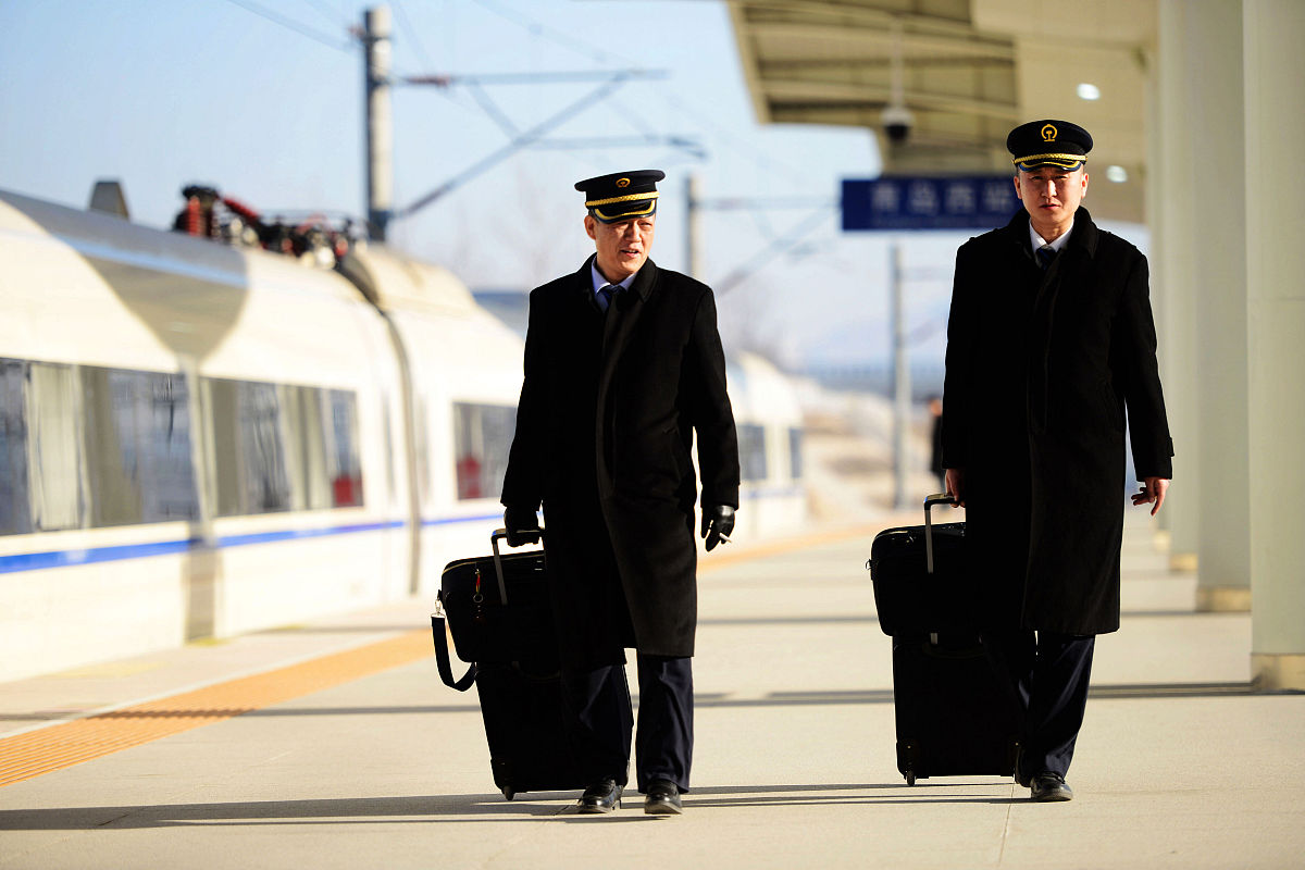 西峡航空学校2021年机务维修专业招生简章