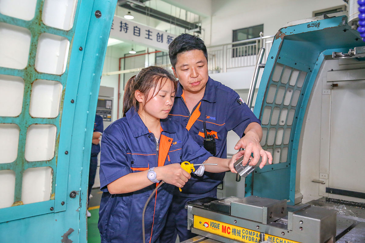 连云港市海滨技工学校2021年招生简章