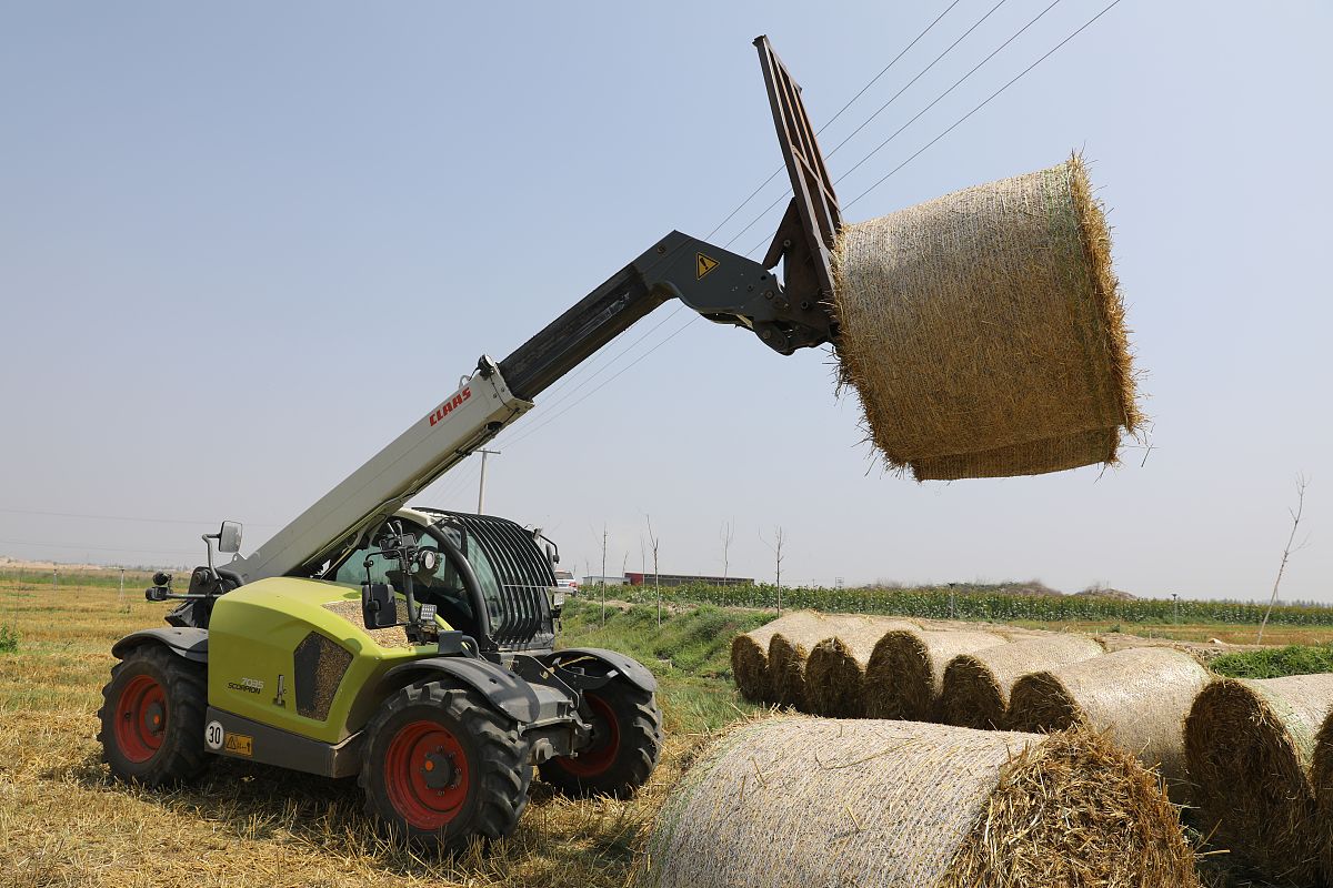 秸秆归行装置：高效耕作的利器