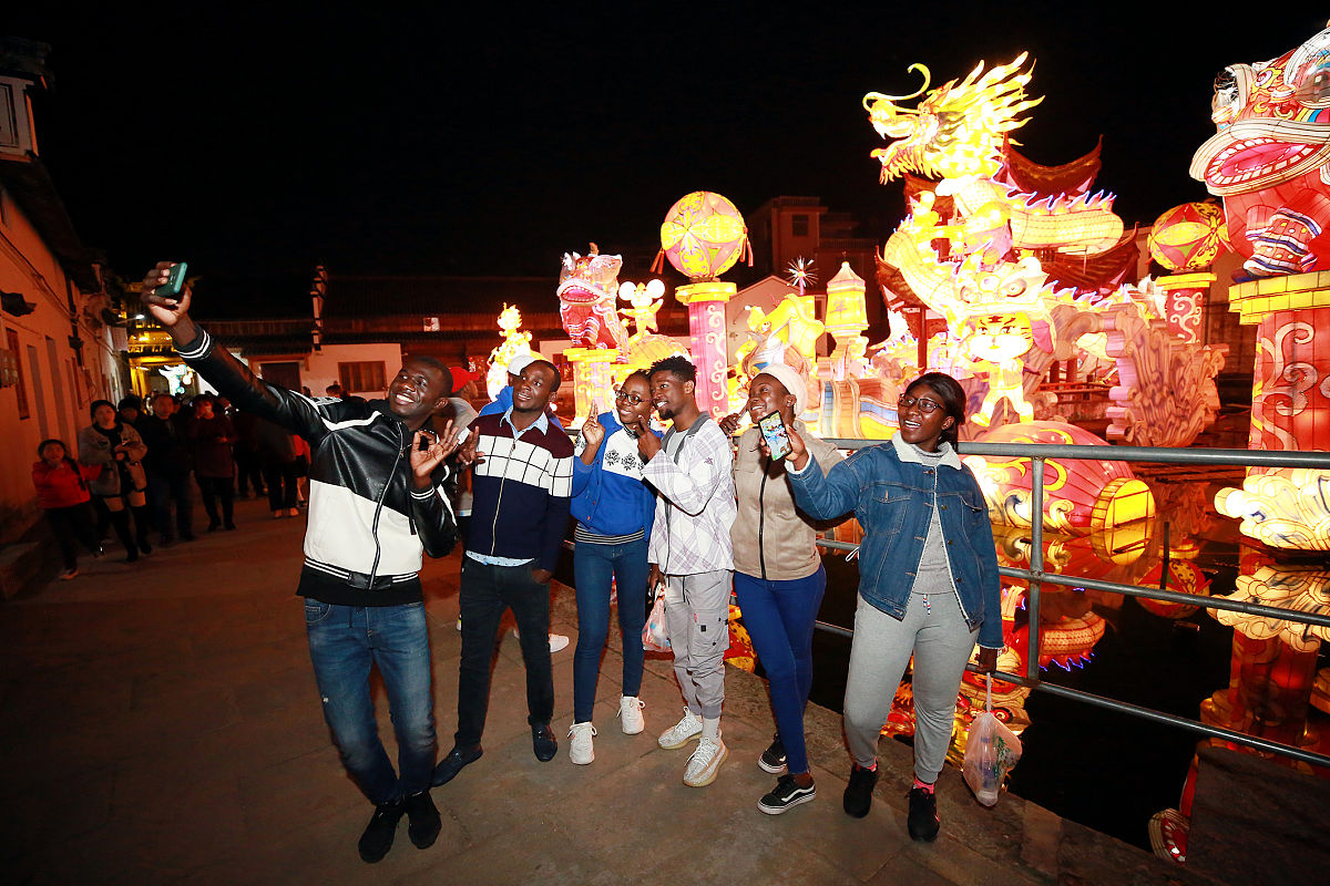 云南城市建设职业学院电子商务专业解读：前景广阔，就业机会多