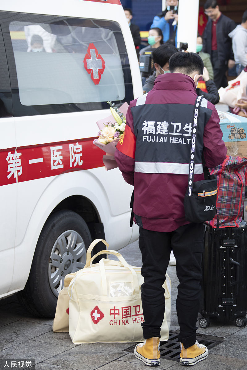 器官短缺危机：捐献不足与交通事故下降的双重影响