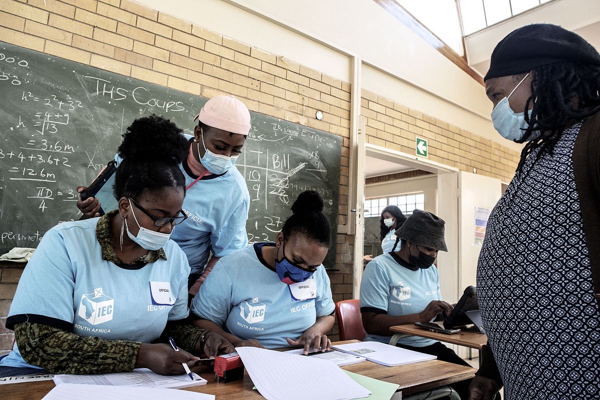 如何联系焦点访谈记者？