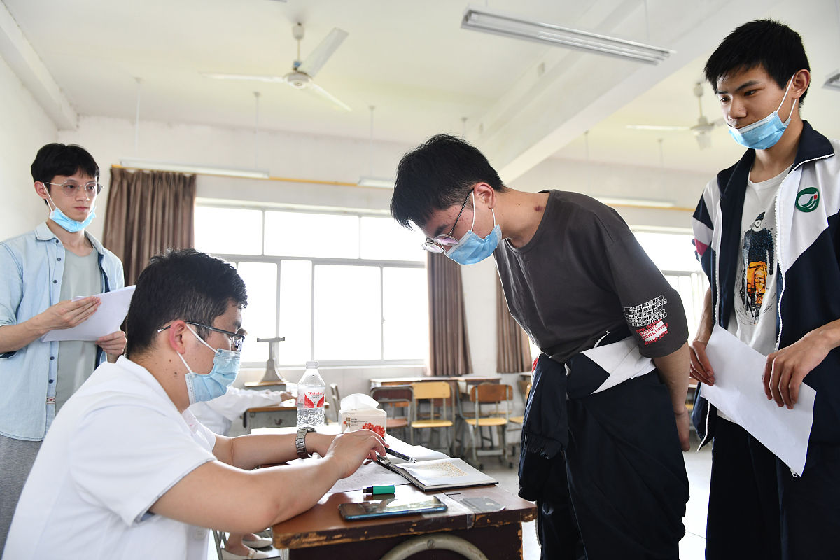 白银2022年男生读卫校怎么样