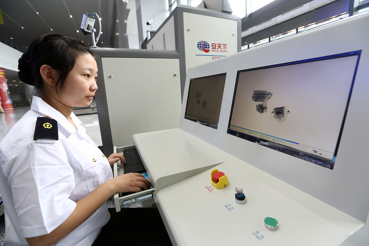 航空安检职位：热门选择背后的原因和职责