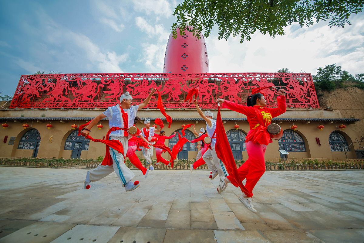 黄土高原风土文化的艺术体现：传承与创新