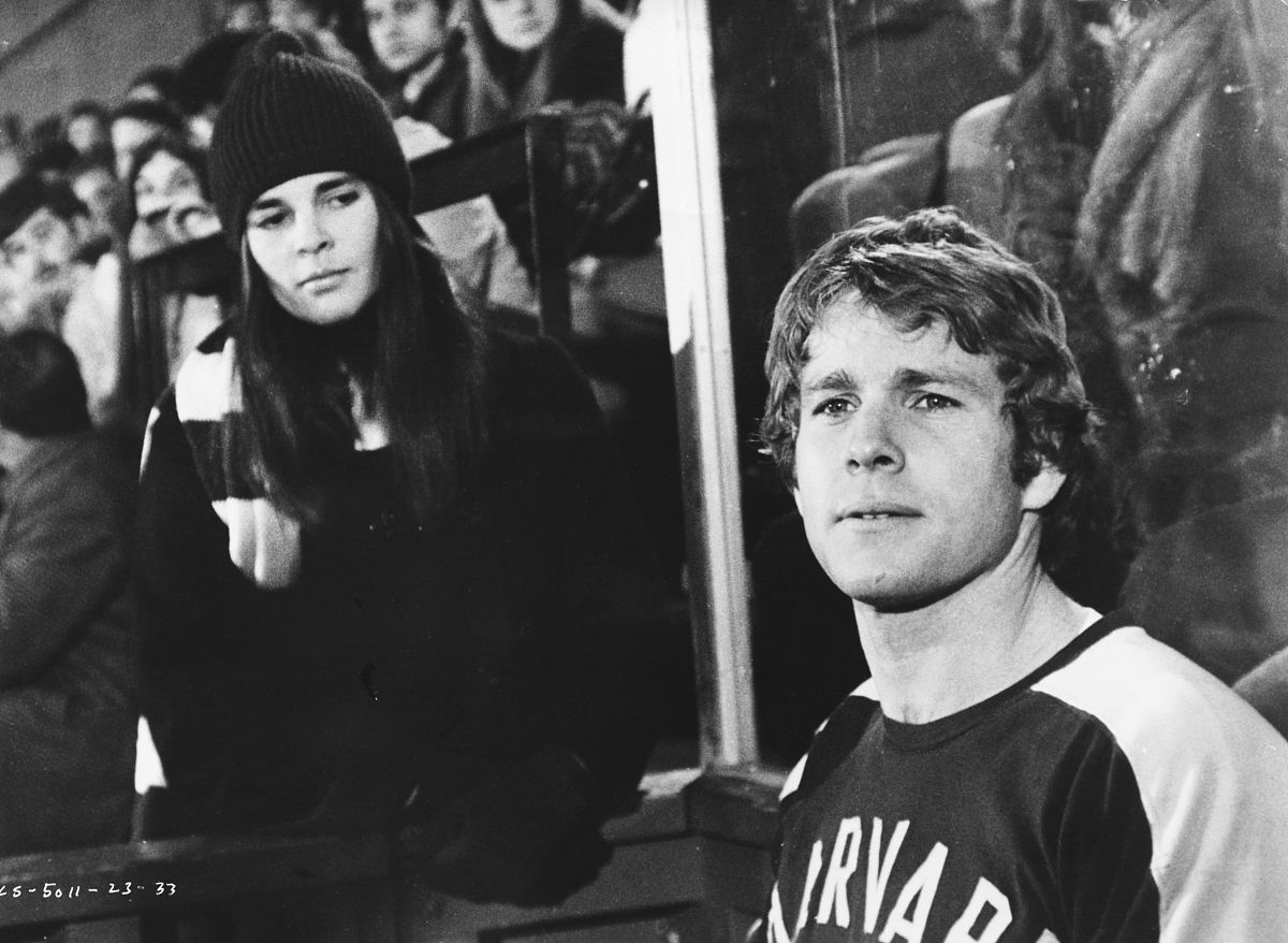 ali macgraw as jenny cavalleri and ryan o'neal as oliver barrett