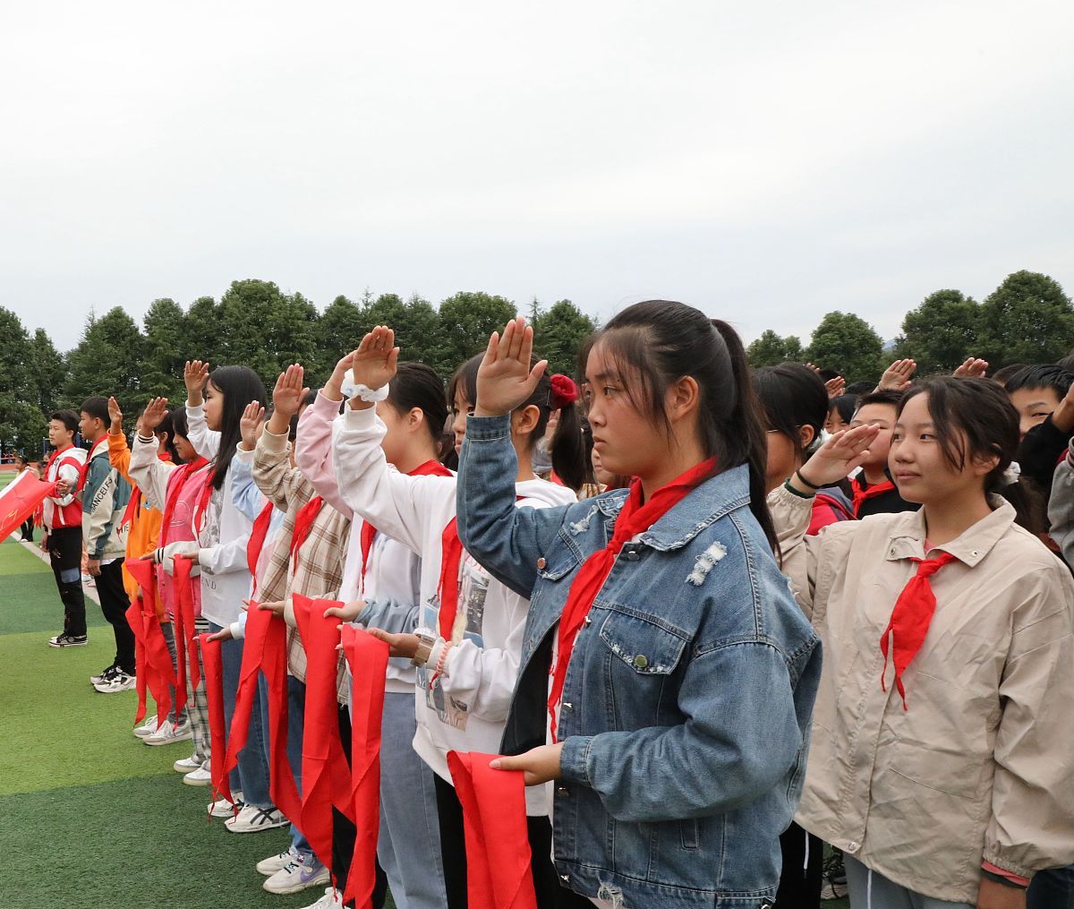 分批入队指南：如何高效有序地组织少先队员入队